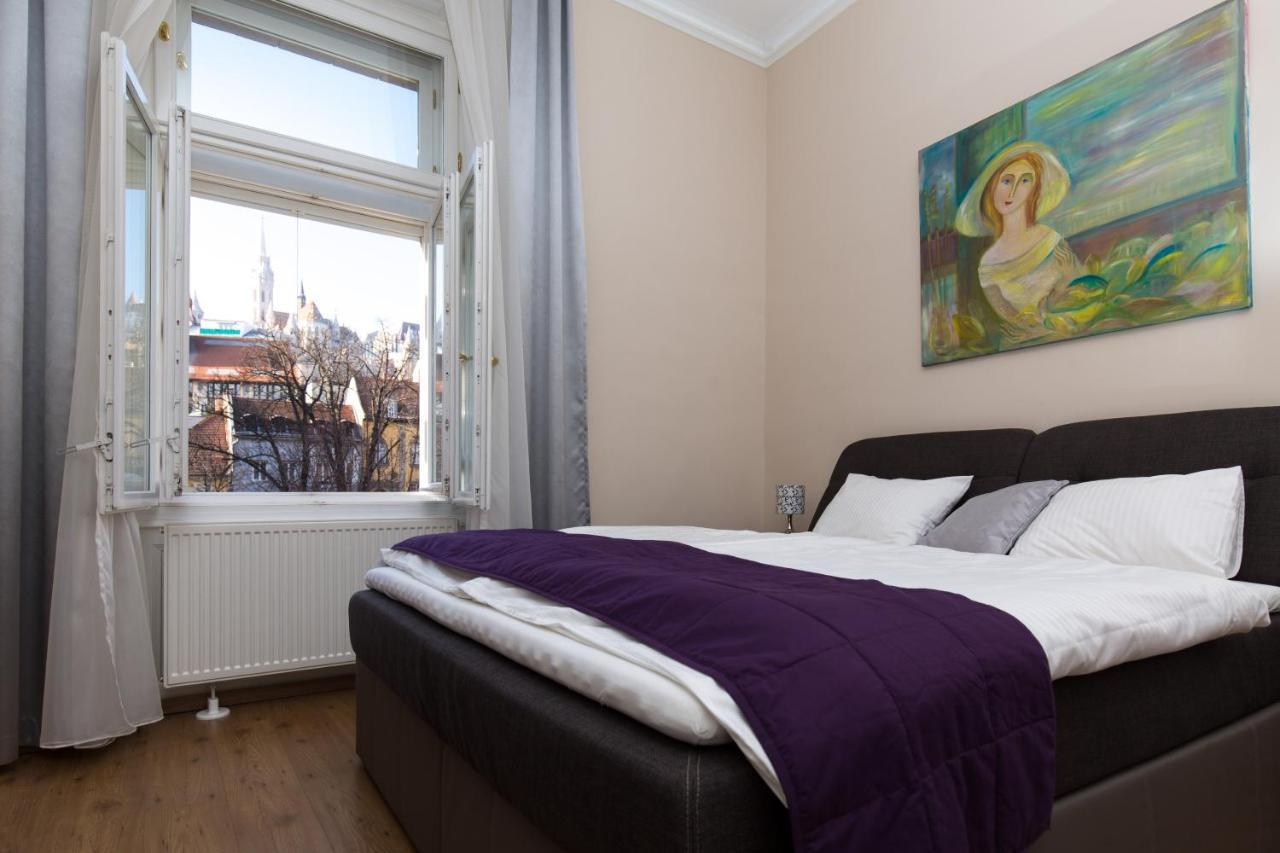 Elegant Apartment With Buda Castle View Budapeste Exterior foto